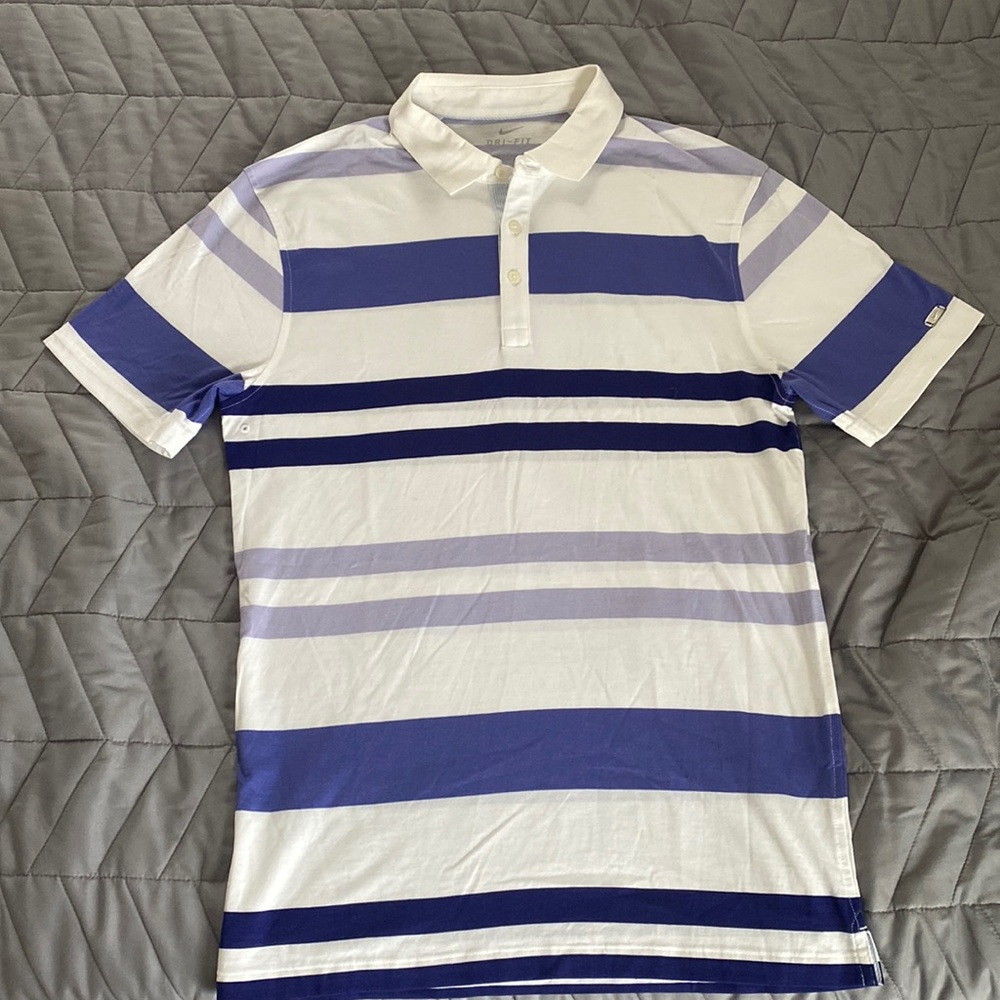 Men’s Nike golf shirt
